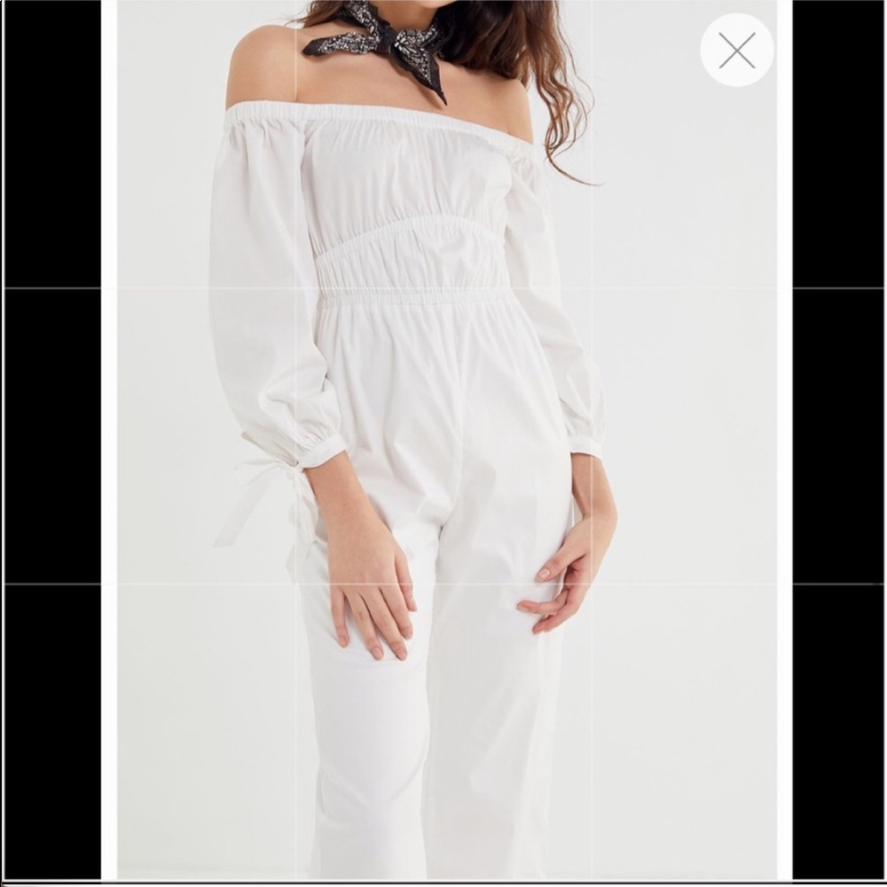 Urban Outfitters Poplin Off the Shoulder jumpsuit - Picture 2 of 4